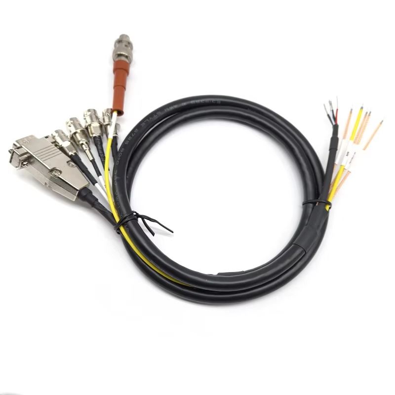 Производитель кабельных сборок, поставляющий индивидуальные медицинские решения | Партнер-производитель медицинских кабелей для разработки кабелей на заказ, соответствующих требованиям RoHS, стерилизуемых и долговечных сборок