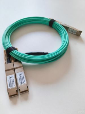 Конструкция кабеля для QSFP-40G интерконнекторов. Производитель проволочных связок, предоставляющий высокочастотные решения с низкой задержкой для систем HPC, облачных и сетевых коммутаторов.